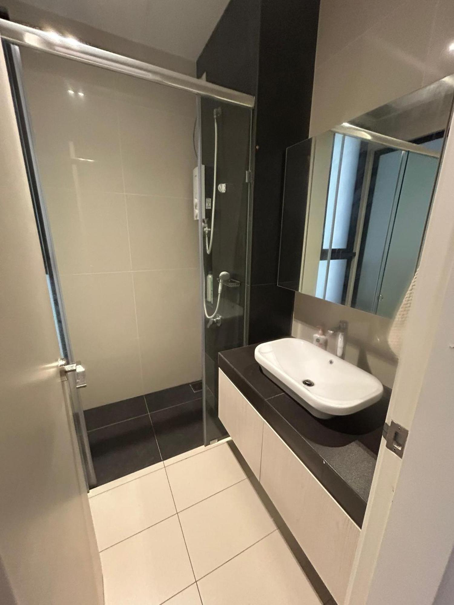 Eco Nest 3 Bedroom Duplex Apartment نوساجايا المظهر الخارجي الصورة